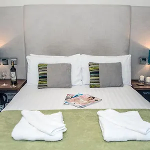  Appartement Base Serviced - Road